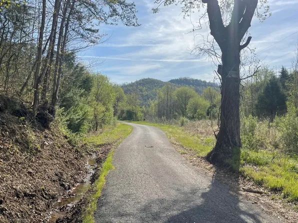 9999 Eastridge Branch Rd, Barbourville, KY 40906