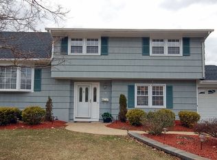 2 June Way, Middlesex, NJ 08846