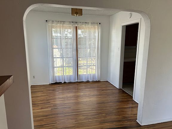 4th image of 3839 Paloma Dr