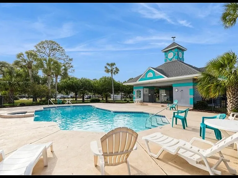 9637 Leeward Way — Photo 3