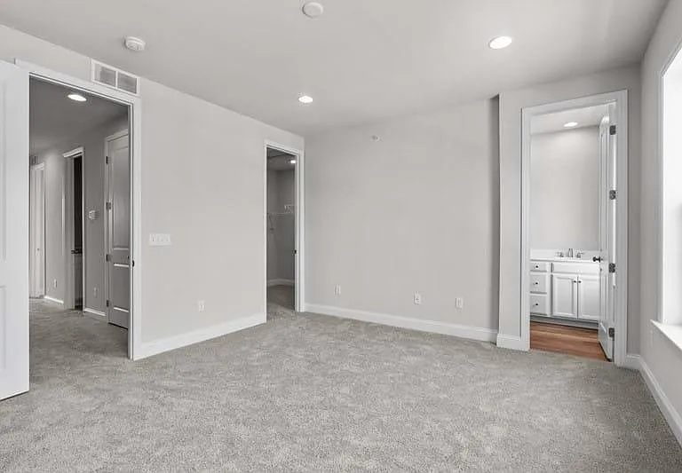 3225 Parade St — Photo 19