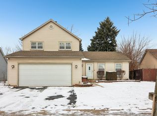 237 Commonwealth Dr, Bolingbrook, IL 60440