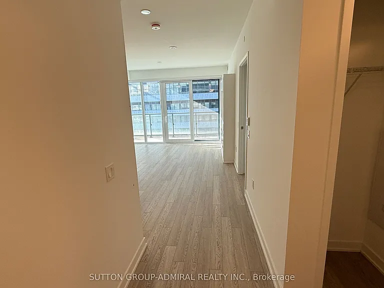 634 Church St #1001 — Photo 16