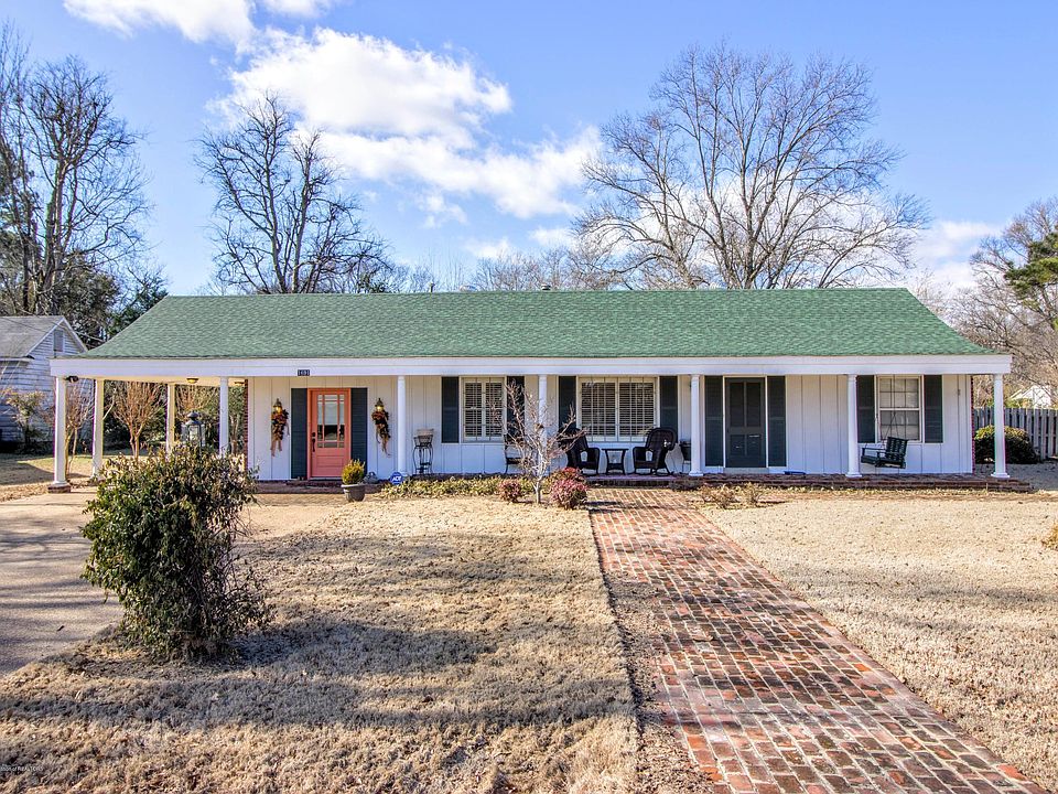 1st image of 1691 Cummins Ave