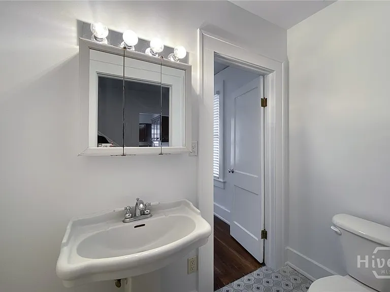 701 Maupas Ave — Photo 16