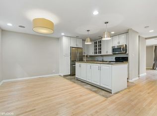 1330 N Lasalle St, Chicago, IL 60610