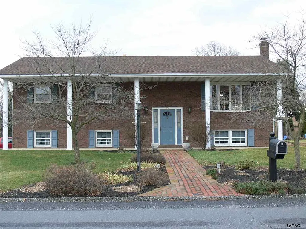 65 Steffie Dr photo 1