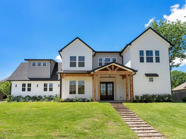 3709 Oak Ct, Montgomery, TX 77356