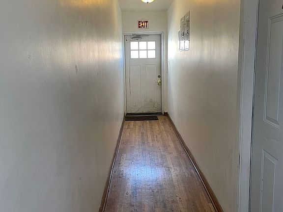 5th image of 624 S College Ave Unit 200