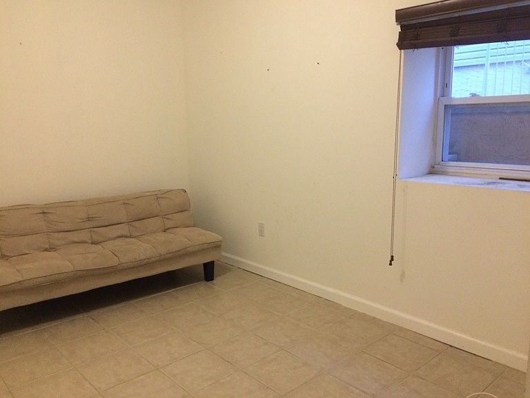 1st image of 183 Hunter Ave