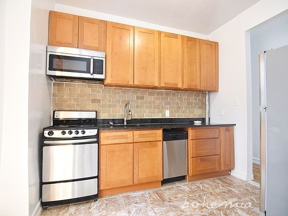 5th image of 2528 Adam C Powell Blvd #9