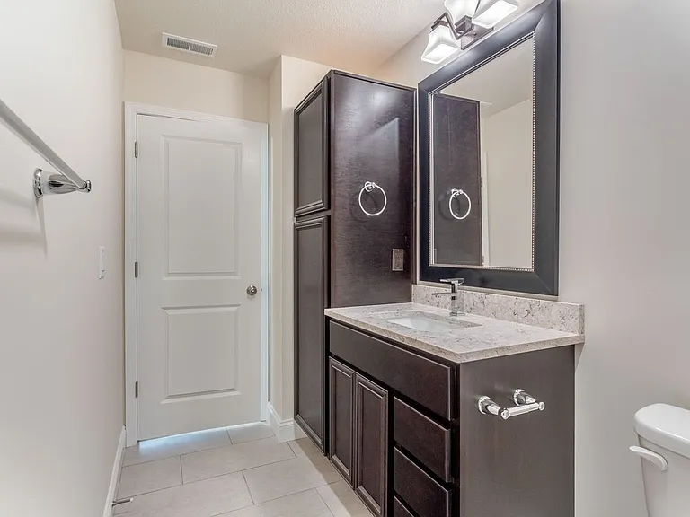 2307 Lovie Ln — Photo 17