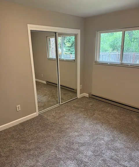 Second bedroom.