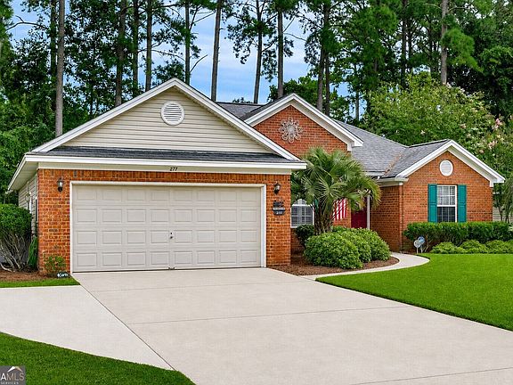 2nd image of 277 Silver Brook Cir