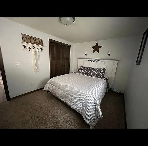 103 Portland St S — Photo 13