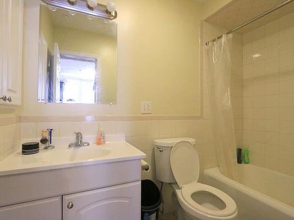 2nd image of 79 Hancock St #12