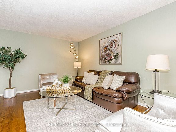 4th image of 93 Lauchlin Cres