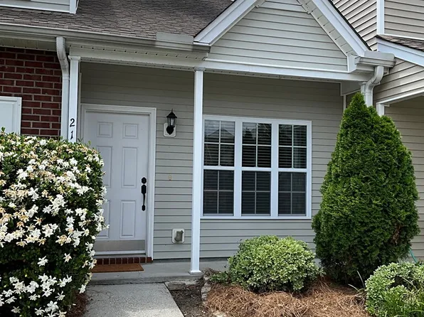 214 Sonata Cir, Pooler, GA 31322