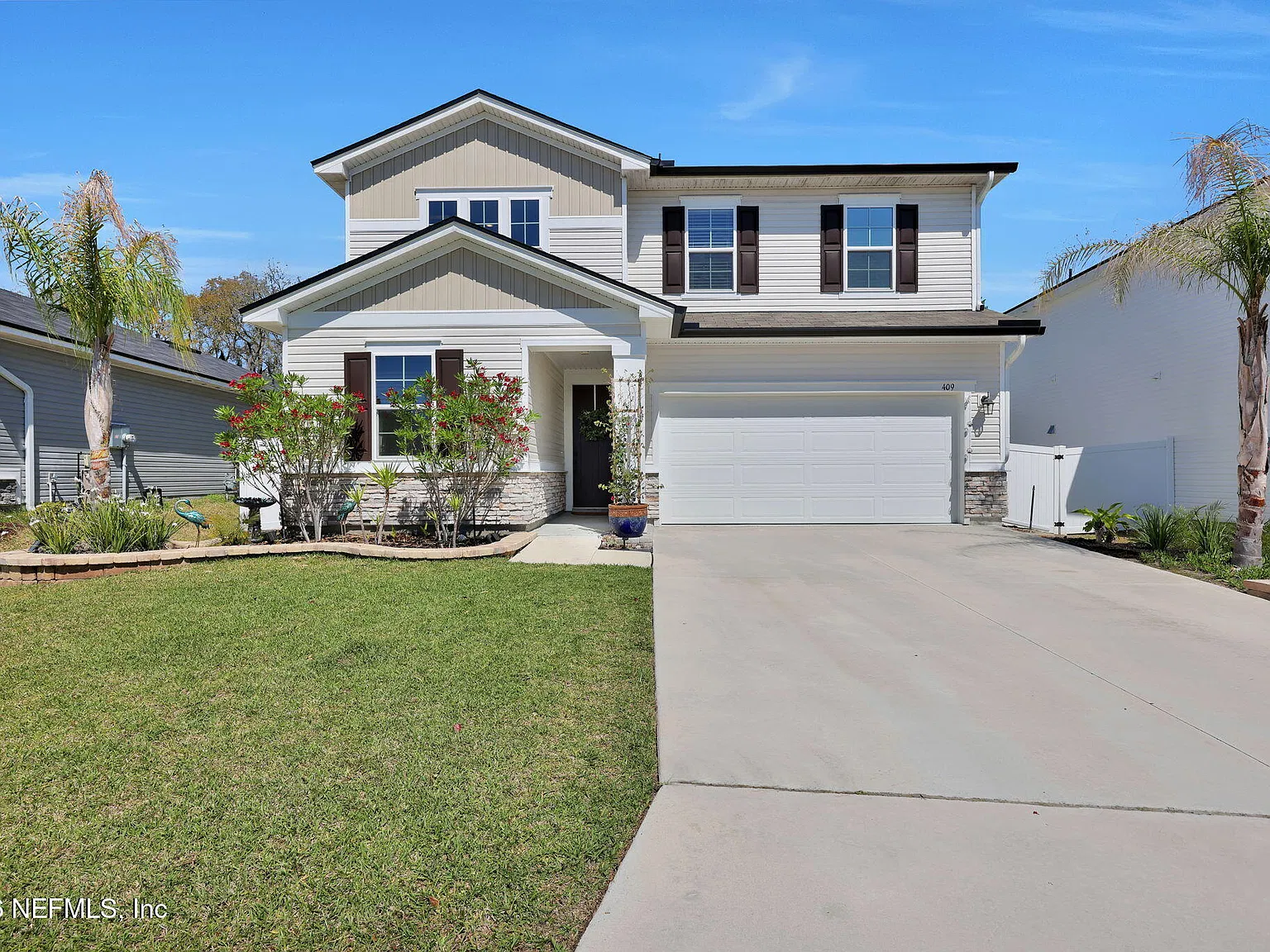 3 bed, 2.5 bath, 2380 sqft, $2,780 — Photo 2