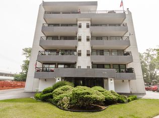 7131 N Caldwell Ave #6, Chicago, IL 60646