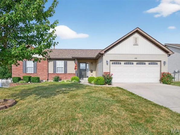 2181 Central Park Dr, Troy, MO 63379