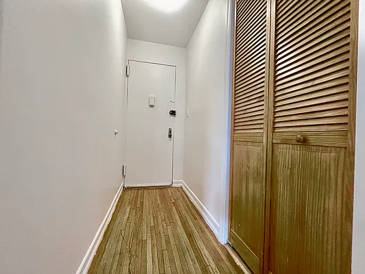 Rented by Corcoran | media 16