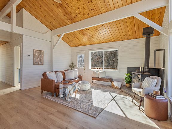 3rd image of 2772 Red Willow Rd Unit 601