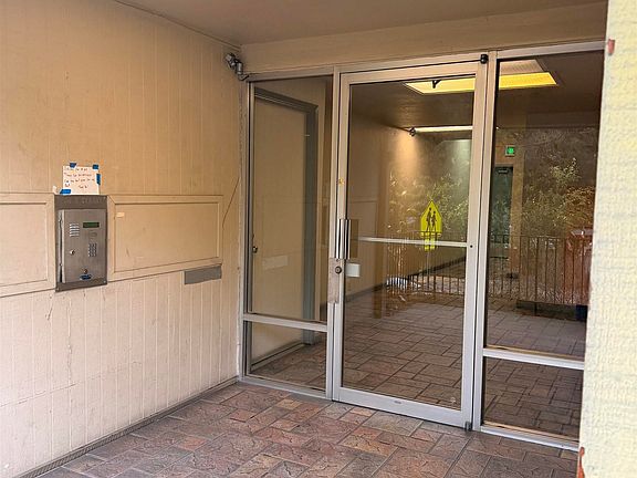 3rd image of 1510 E St APT 22