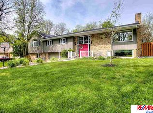 9691 Meadow Dr, Omaha, NE 68114