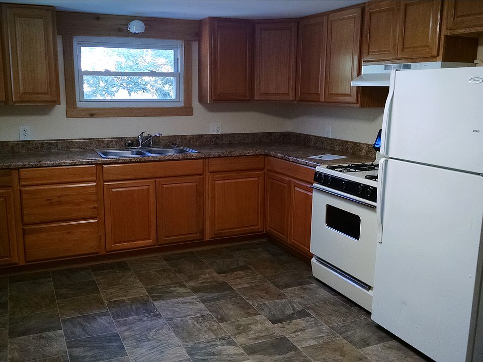 2nd image of 315 Harmar St