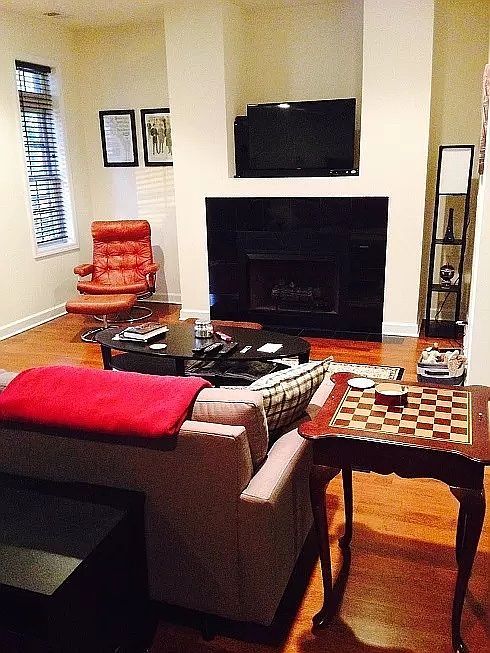 1st image of 1533 N Milwaukee Ave #2