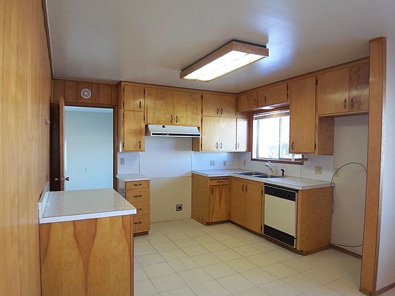Kitchen with tile floor