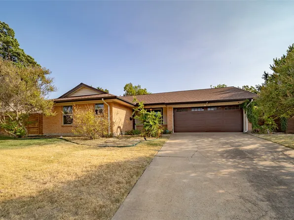 11030 Paddock Cir, Dallas, TX 75238