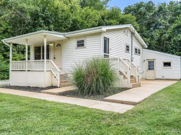 5916 State Road Pp, High Ridge, MO 63049