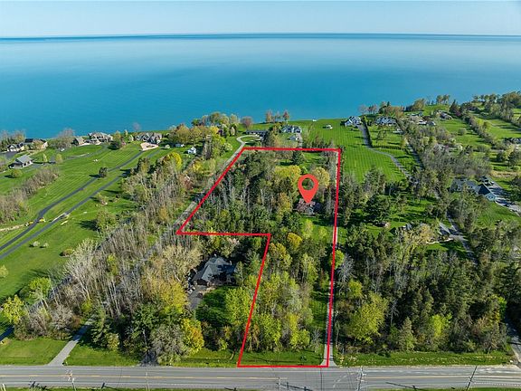3rd image of 1616 Lake Rd