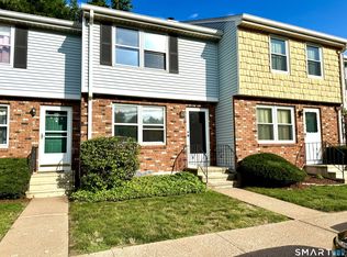 3 Saint Marc Cir #Q, South Windsor, CT 06074