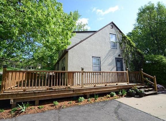 2nd image of 10621 Kell Ave S