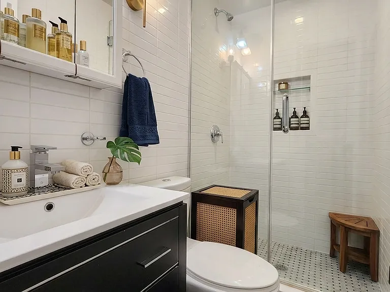 307 Mott St #1C — Photo 7