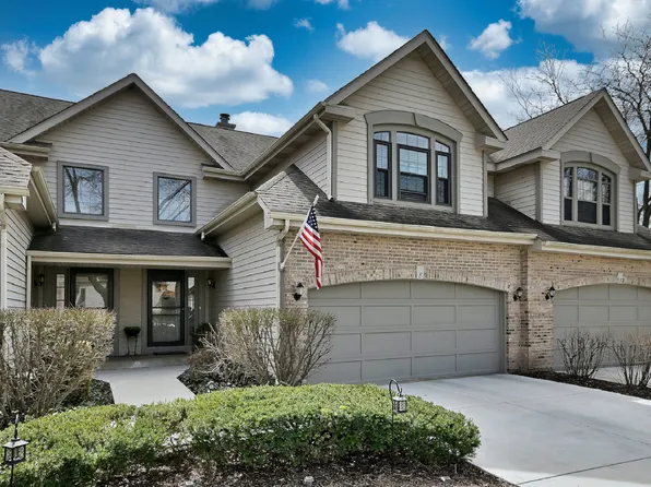 185 Benton Ln #2, Bloomingdale, IL 60108