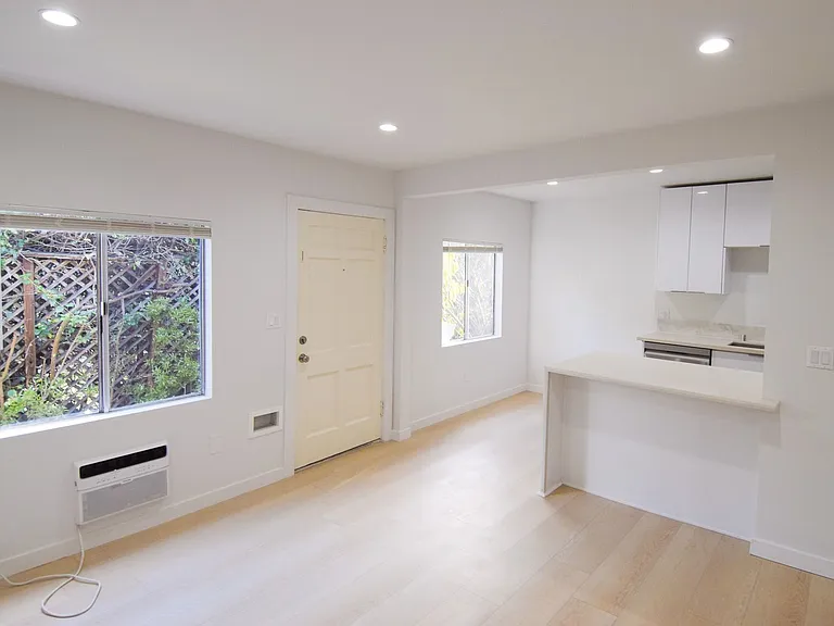 1837 Euclid St — Photo 1