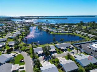 9513 Colonial Dr, Bradenton, FL 34210