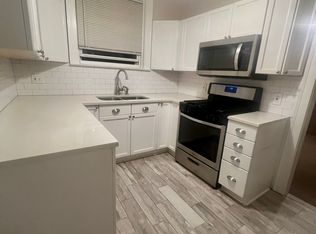 1419 W Touhy Ave APT 10, Park Ridge, IL 60068