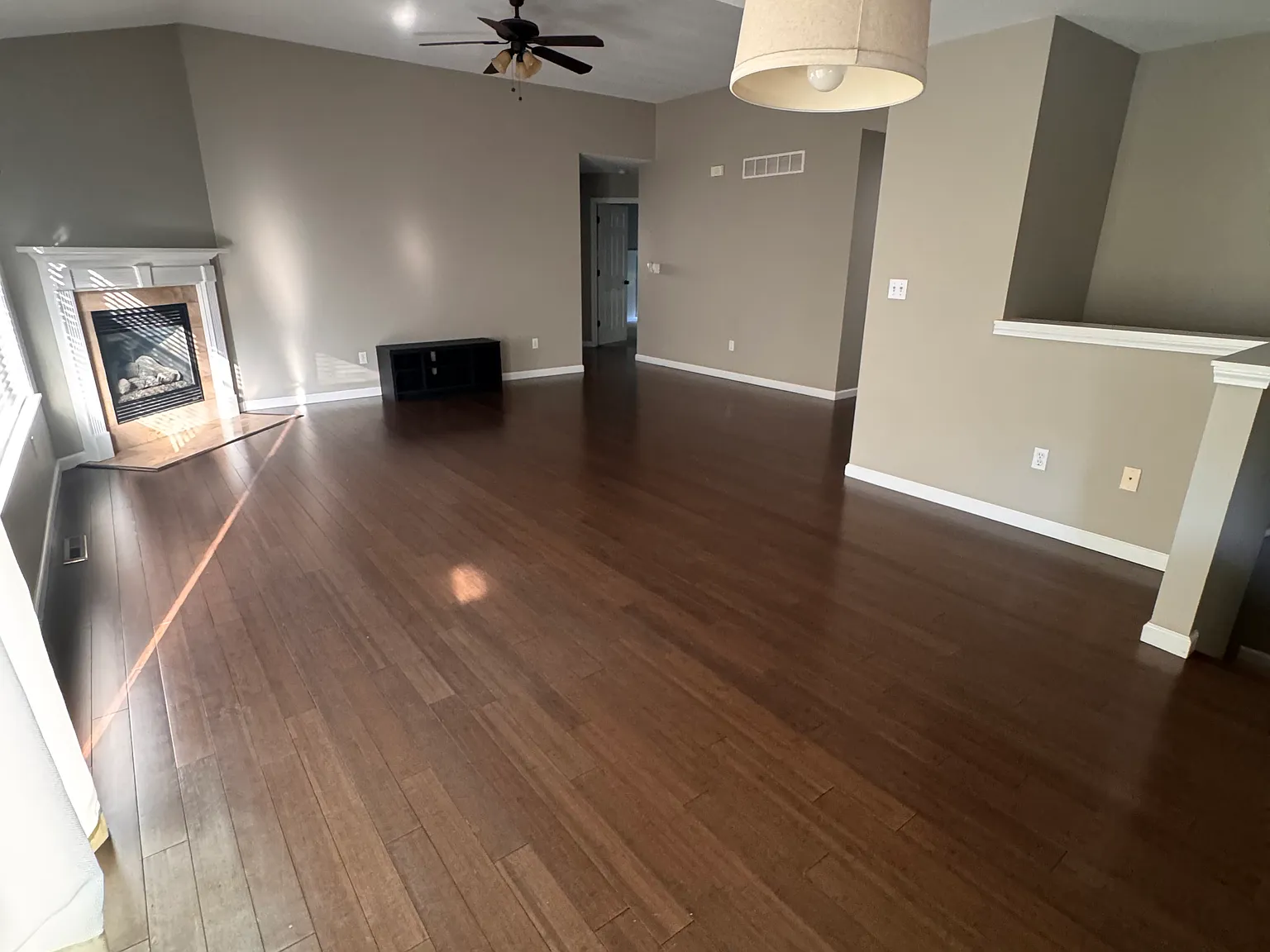 4 bed, 2000 sqft, $2,500 — Photo 4