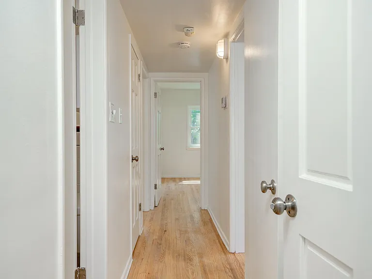 14733 McCormick St — Photo 1