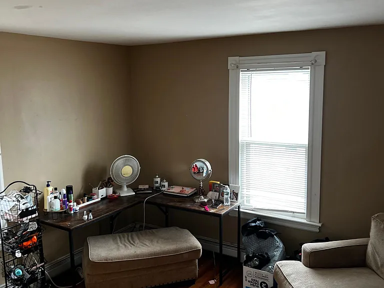 111 Shuttle Meadow Ave #113 — Photo 10