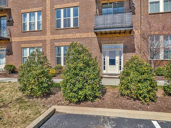 5th image of 1011 Vida Way #106
