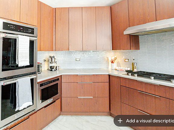3rd image of 2 Big Oak Ln