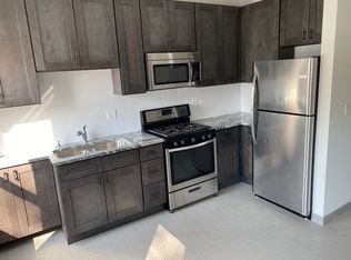 1732 Sheridan Rd #2F, North Chicago, IL 60064