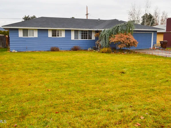 403 S 69th Ave, Yakima, WA 98908