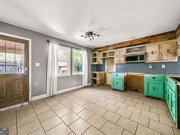 5th image of 889 Swanson Rd